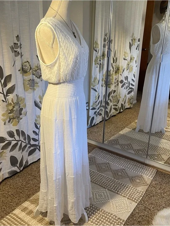Sleeveless White Maxi Dress with Smocked Waist - Picture 2 of 8